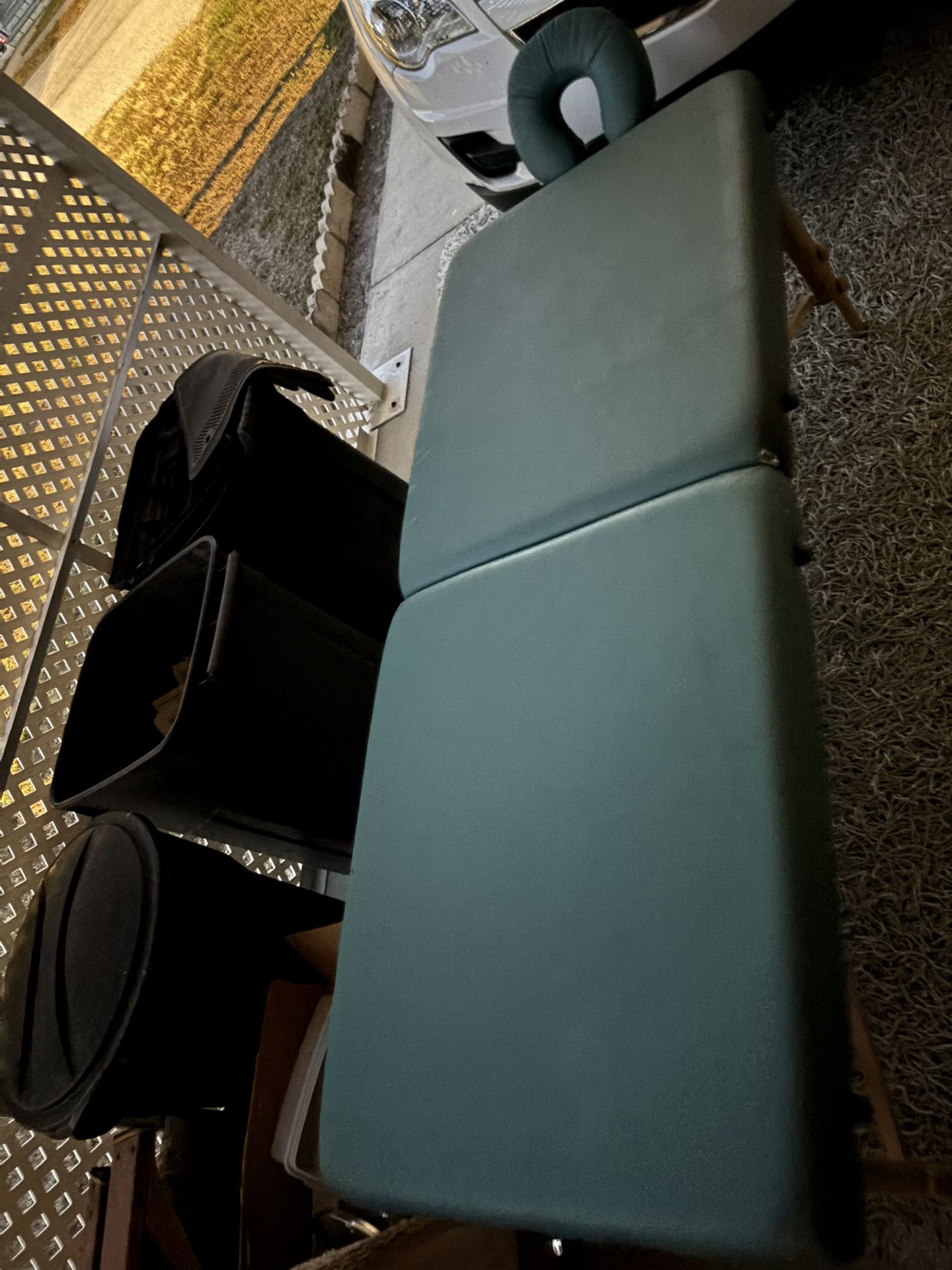 Folding Massage Table With Headrest 