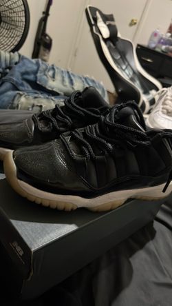 Jordan 11s 7210s size 4y