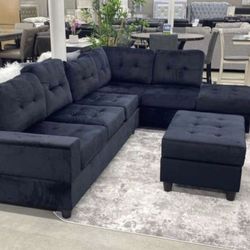 Black Water Resistant Fabric Reversible Sectional With Cup Holder And Storage Ottoman. Brand New . 