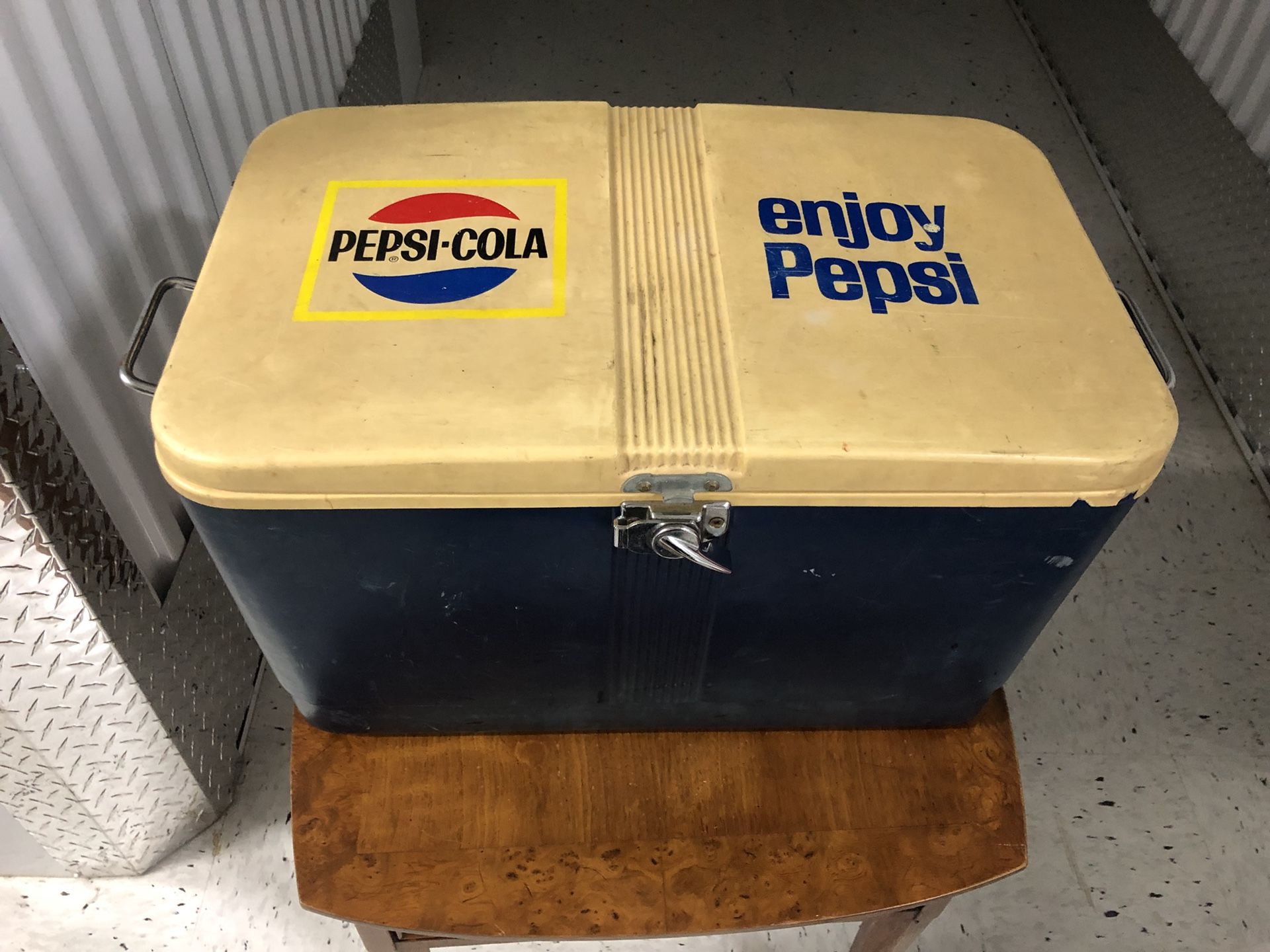 Vintage pepsi cooler for Sale in Northbrook, IL OfferUp