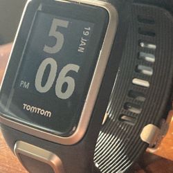 Tom Tom GPS golfer watch
