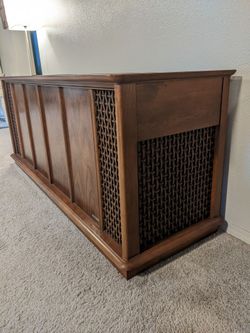 MCM Stereo Console / Record Player / Credenza