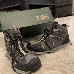 Women’s Hiking Shoes 