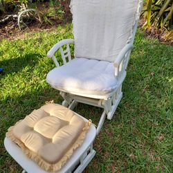 Dutailier Glider Chair