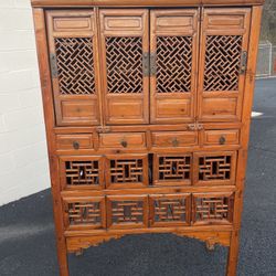 Beautiful Antique Chinese Ming Style Cabinet 