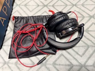OneOdio Wired DJ Hi-Res Over-Ear Headphones for PC, Keyboard Guitar - Black