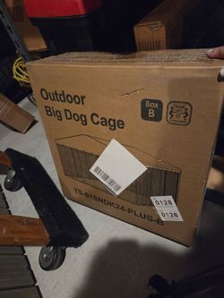 Large dogs outdoor kennel with uv tarp