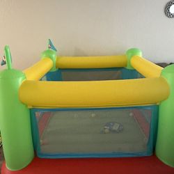 Indoor Bounce House 