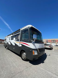 * 2007 SAFARI - SIMBA - FREIGHTLINER * 8.3 L * CUMMINGS ENGINE * * ALLISON TRANSMISSION* * 119000 MILES * EVERYTHING WORKS GOOD* * IT RUNS AND D