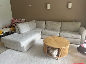 Sectional couch