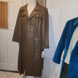Lg Taupe/brown LEATHER Trench NEW!!SEE PICS & DECSRIPTION