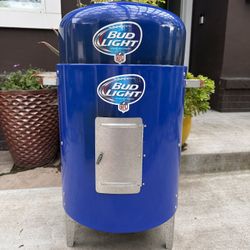 BUDLIGHT X NFL Grill/Smoker