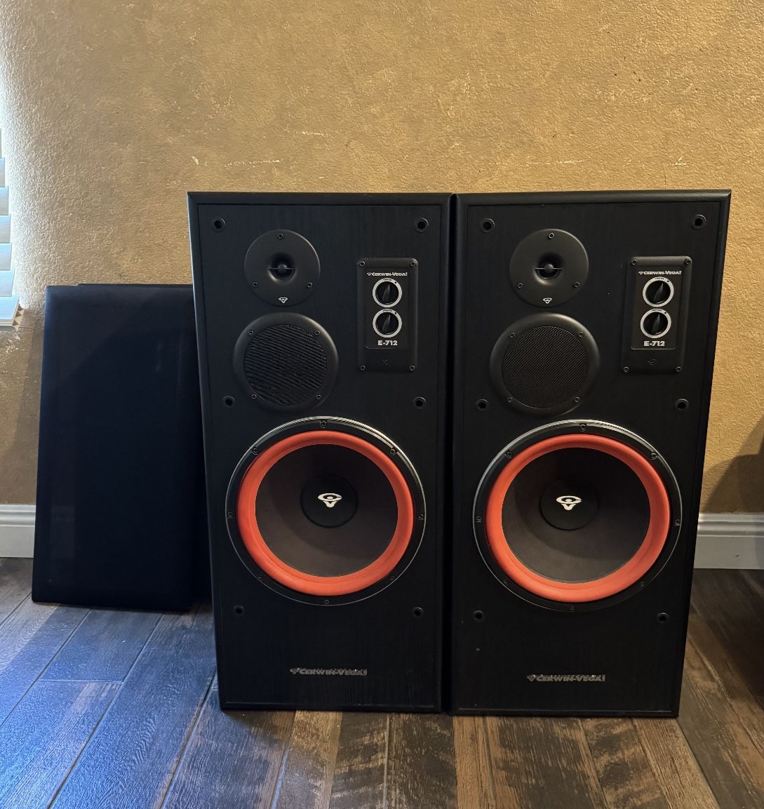 Cerwin Vega High End Speakers E-712