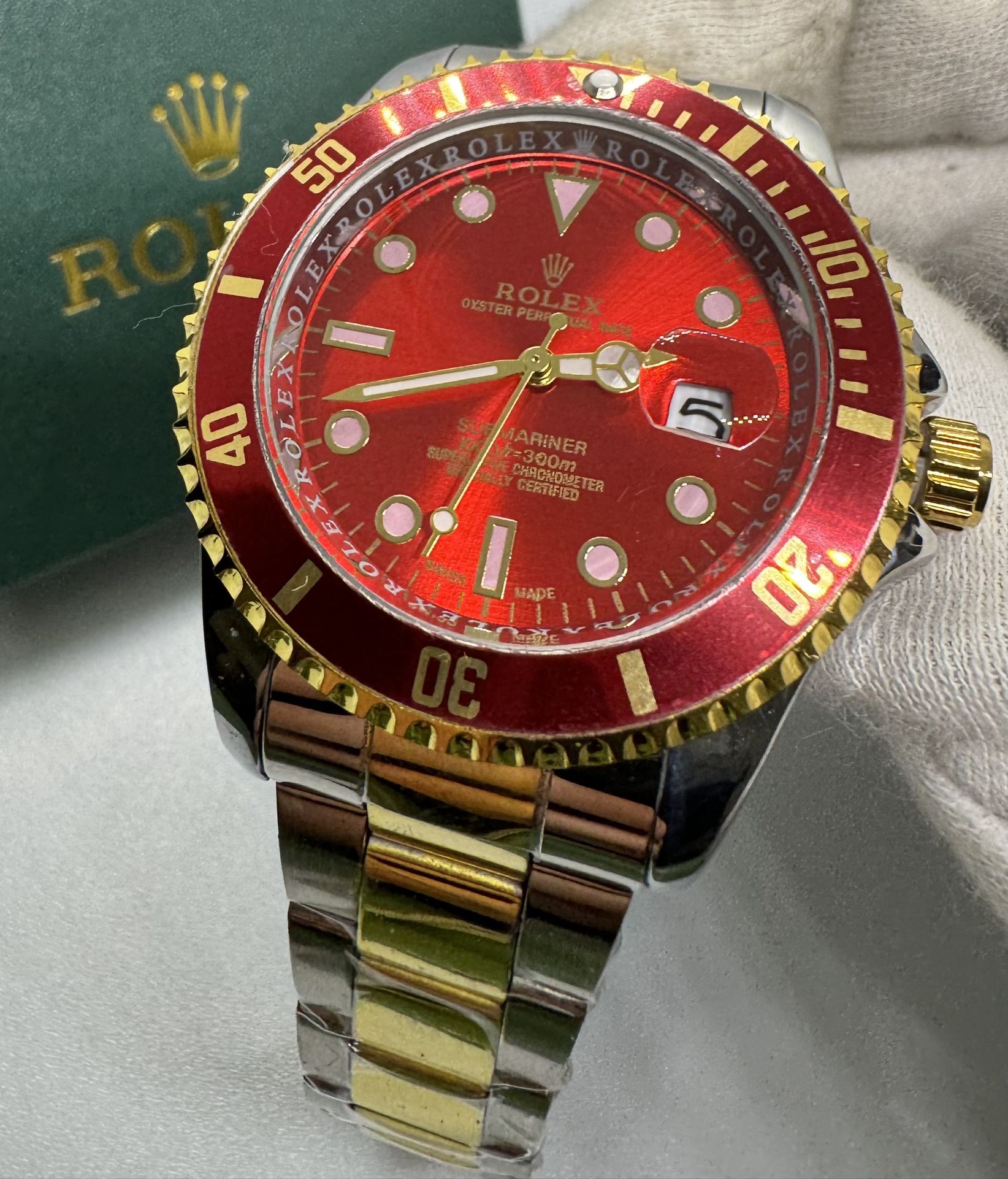 Submariner Date Red Face TwoTone Band With Box! for Sale in Tampa, FL
