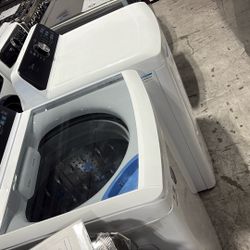 Midea Gas Dryer And Washer Set 