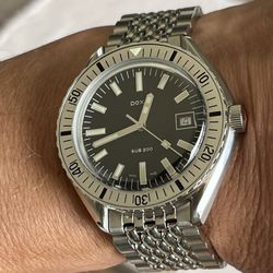 Doxa Sub 200 Automatic Diving Watch Still Like New 3 Months Old Just Tried A Few Times Great Diver But To Big For Me Trade For Other Watch New/Vintage