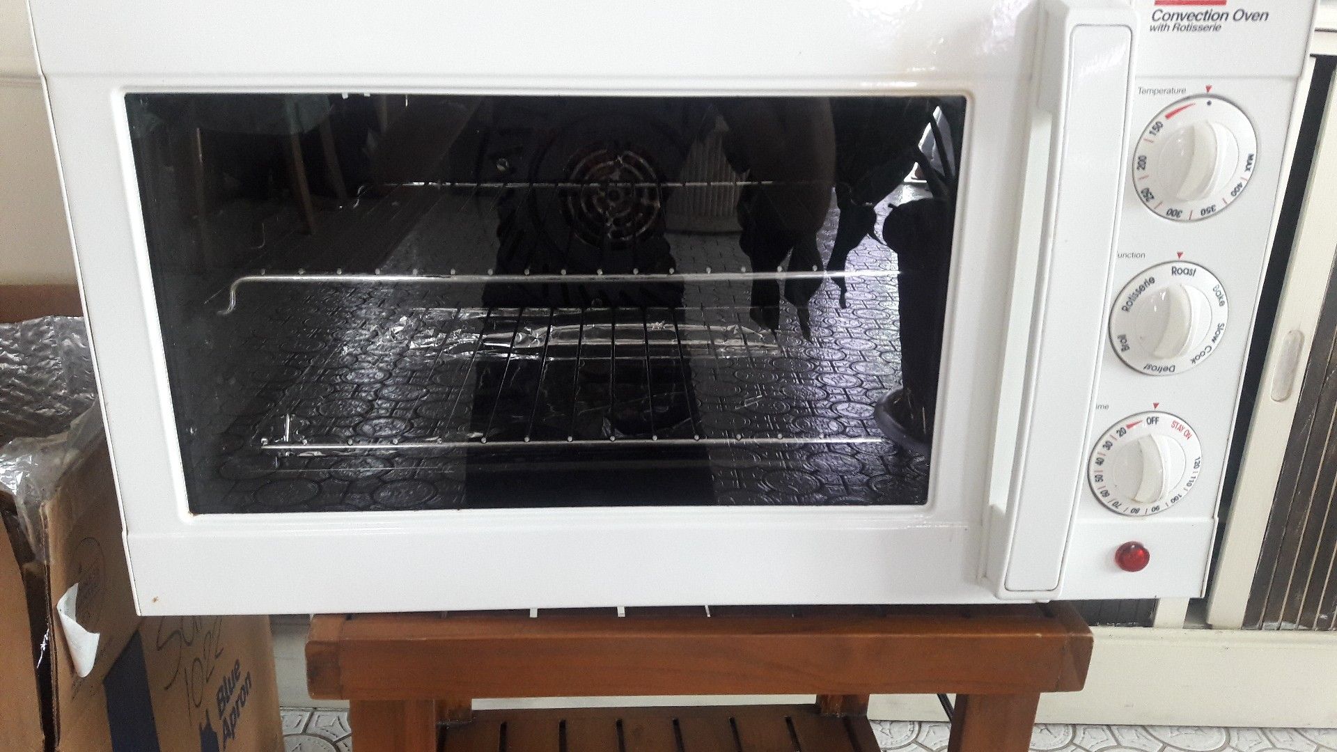 Welbilt convection oven with rotisserie