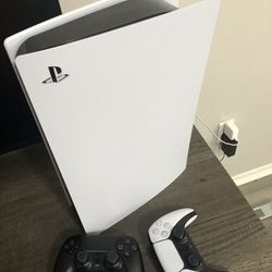 PS5 - Disc Edition With Two Controllers