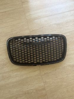 Chrysler 300 Front Grill