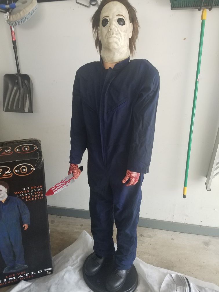 Life Size(Animated)Michael Myers Halloween Prop