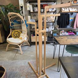 Hanging rack *pending Sale