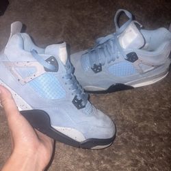 Jordan 4 University Blue
