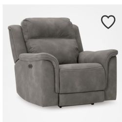 Modern  Power Recliner With USB – Excellent Condition