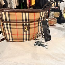 Authenticated vintage Burberry Purse