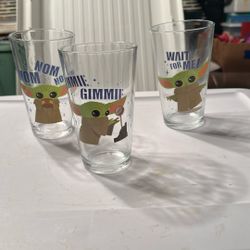 Three Star Wars “The Mandalorian” Pint Glasses 