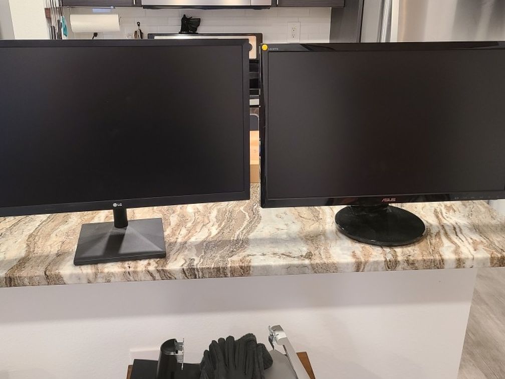 24" LG & Acer Monitor w/ Dual Monitor Mount