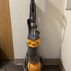 DYSON DC25 Vacuum cleaner