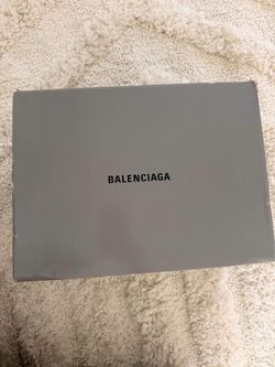 Balenciaga tracks LED
