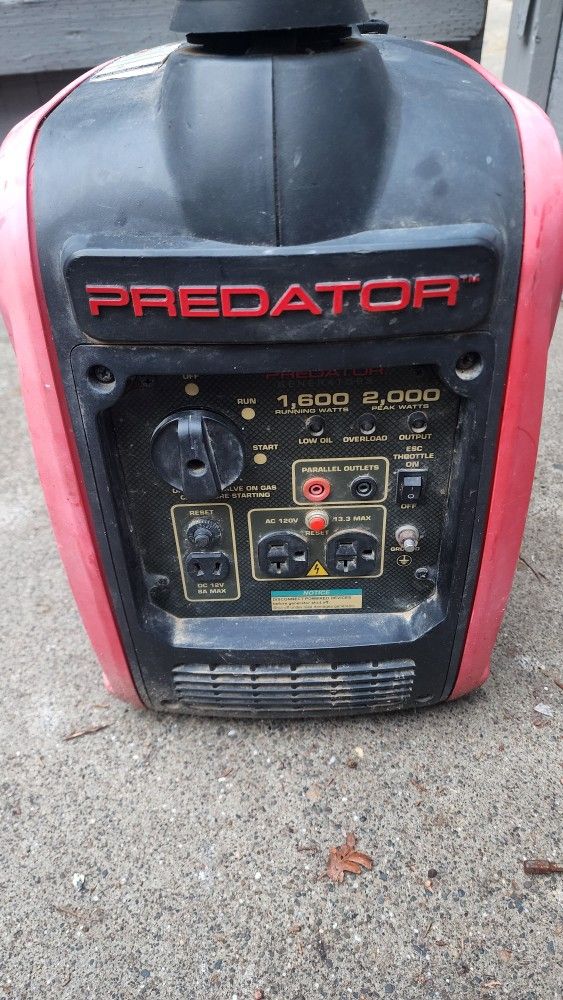 Predator 1600/2000 Watt Inverter Generator 