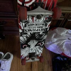 A Good Skateboard In Amazing Condition 