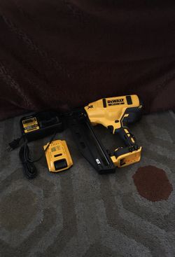 Finish nailer