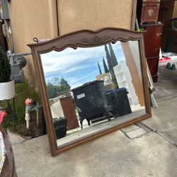 FREE Dresser Mirror With No Dresser