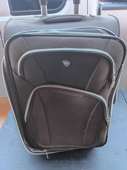 Large Travel Luggage California Pak