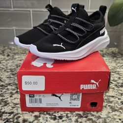 New boys shoes size 10