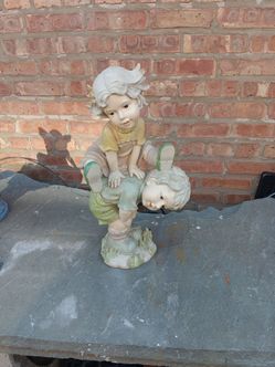 19" H Decorative Resin Statue Figurine Yard Decor