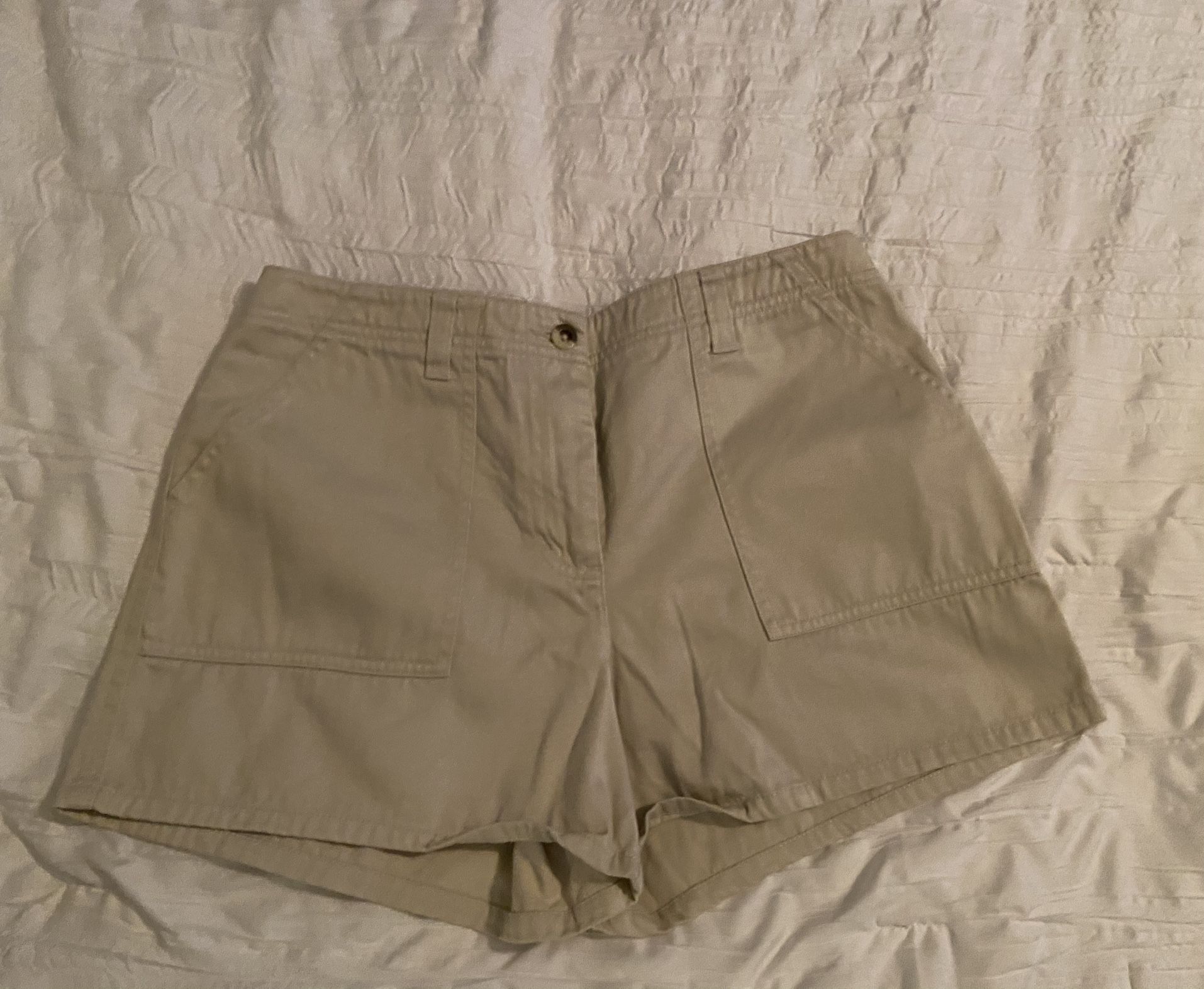 Womens NEW Victoria Secrets Shorts Sz 8 Beige New