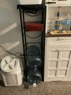 5 Gallon Water Rack