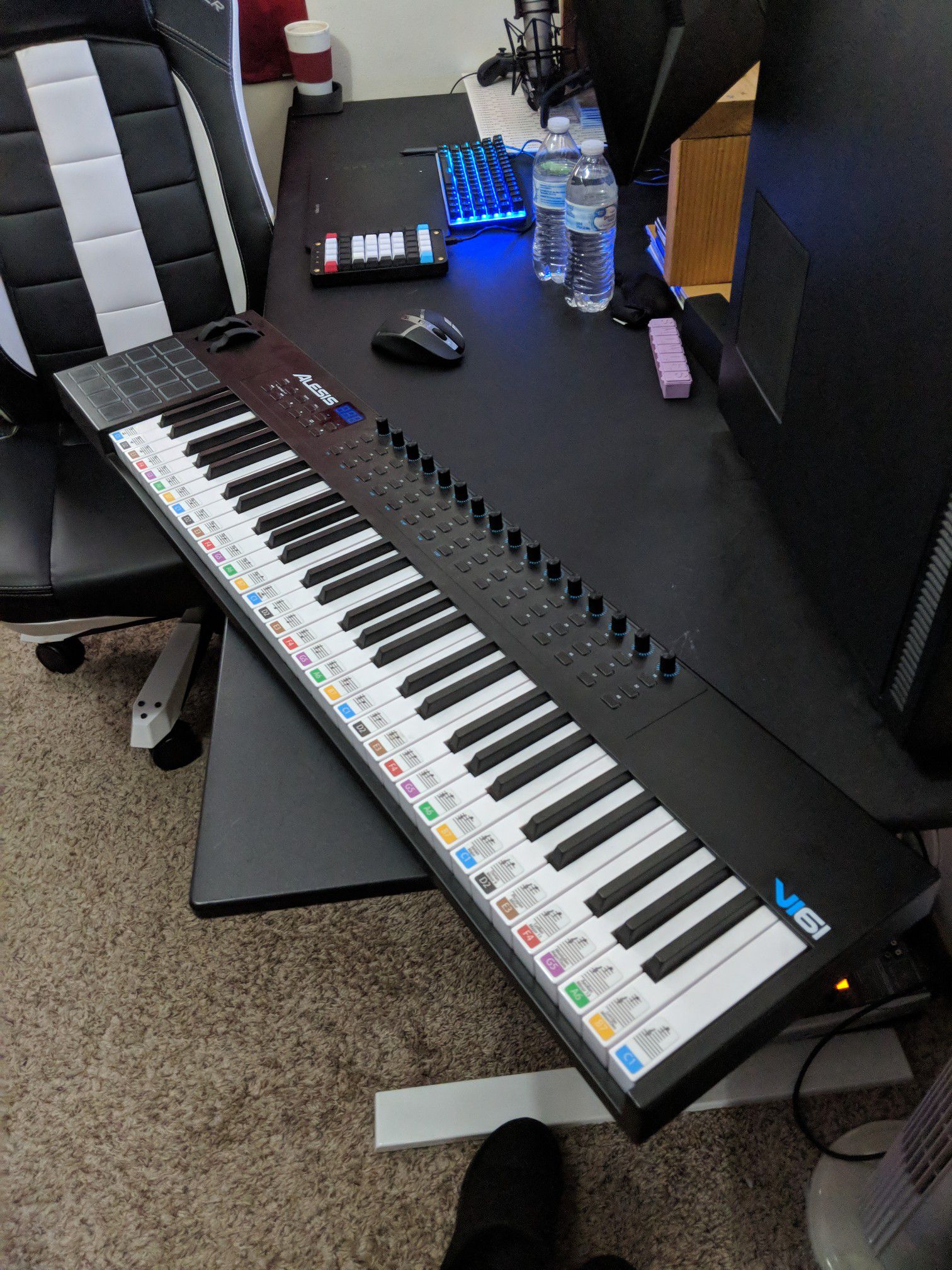 Alesis VI61 Advanced USB MIDI Keyboard & Drum Pad