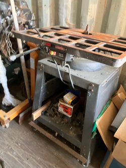 Heavy duty router table