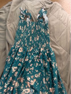 Size L women’s flowy dress