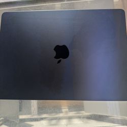 Apple MacBook Air 2024 | A3113 | M3 | 8GB Ram | 256GB HD | Midnight