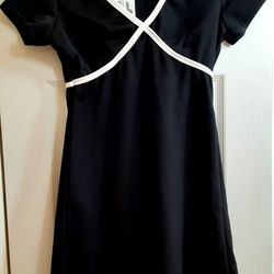 NWT Juniors Black Dress (size Small)