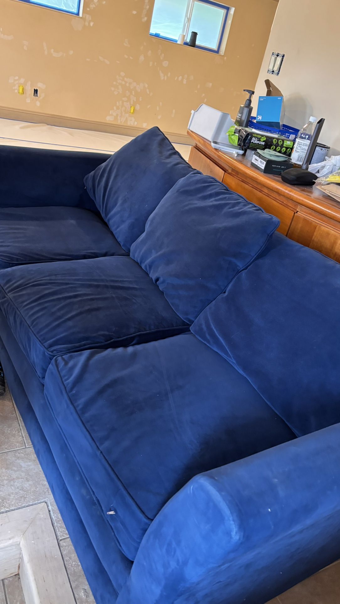 Sofa / Hide-a-bed /pull-out couch