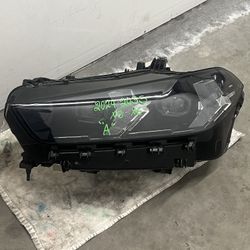2024-2025 X5/X6 G05/G06 BMW COMPLETE ASSEMBLY FULL LED LEFT DRIVER SIDE HEADLIGHT IN EXCELLENT CONDITION 