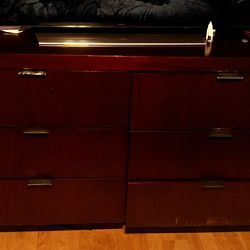 Dresser (with Mirror), 2 Night Stands, & 2 Lamps
