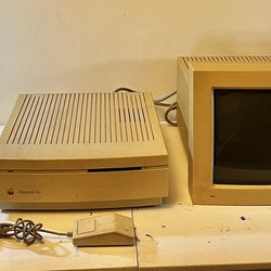 Rare Vintage Apple Macintosh Computer Monitor Desktop And Parts *Local Pick Up Only*